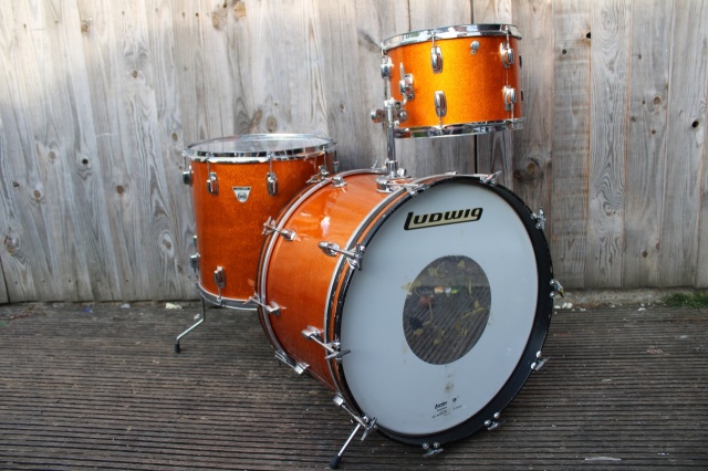 Ludwig 'Apr11 1969' Standard S-320 Outfit in Gold Mist
