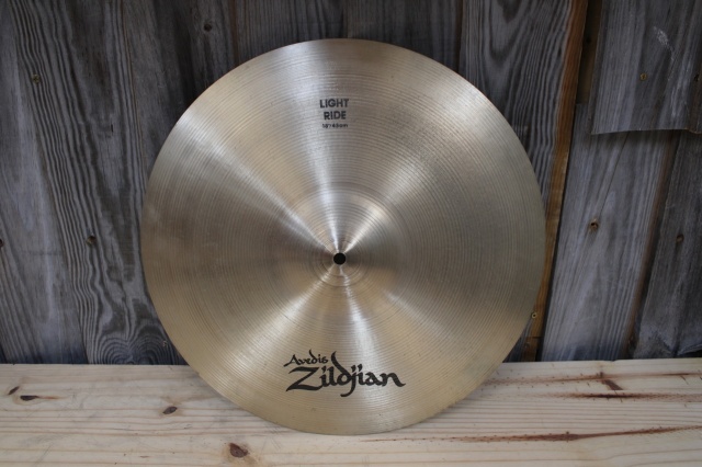 Zildjian Avedis 18'' Light Ride 1470g