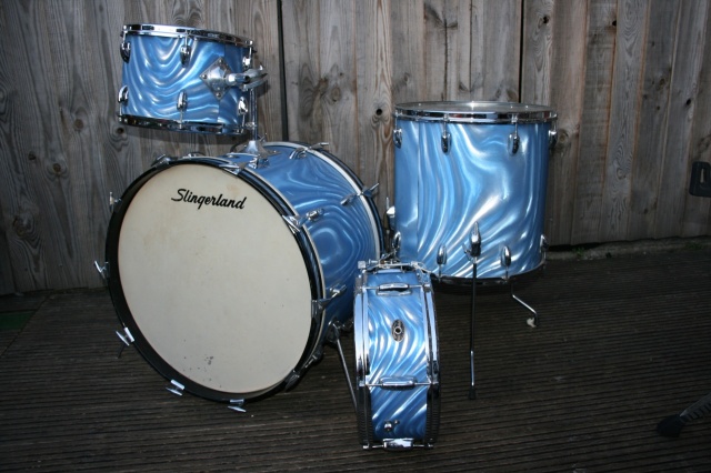 Slingerland 60s 'Gene Krupa' Outfit in Blue Satin Flame