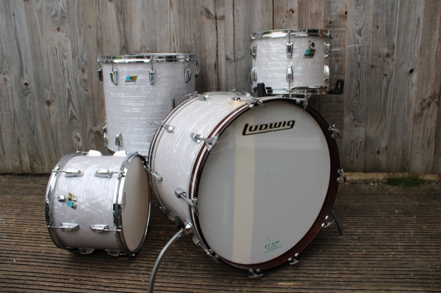 Ludwig 1980 Big Beat Outfit in White Marine Pearl