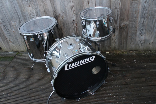 Ludwig 70's Stainless Steel 24, 14, 18 Outfit