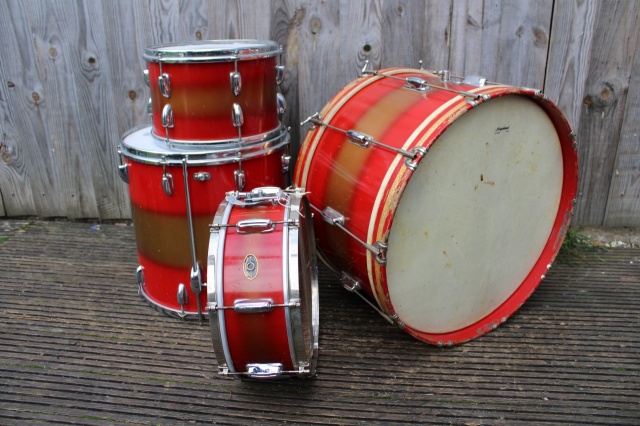 Slingerland 1959 'Swing-Master' Outfit and Snare in Red Gold Duco