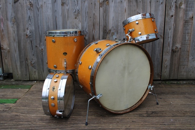 Leedy and Ludwig 1952 Knob Tension Outfit in Sparkling Gold