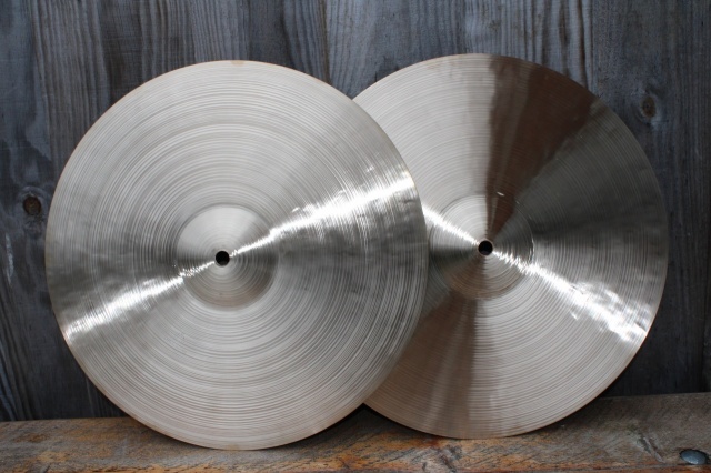 Cymbal and Gong 'American Artist' 14'' Hats Top 791g Bottom 1018g