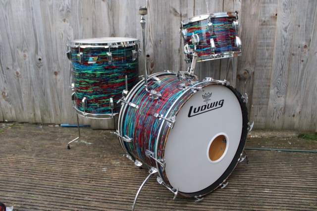Ludwig early '70's Super Classic Outfit in Psychedelic Red