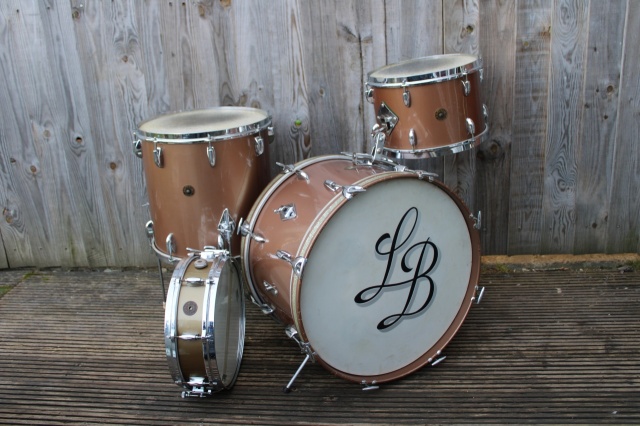 Gretsch mid 50's 'Name Band' Round Badge Outfit and Max Roach Snare in Copper Mist