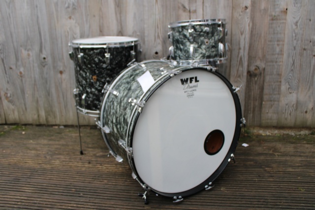 WFL 'Ray McKinley' Super Classic Outfit in Black Diamond Pearl