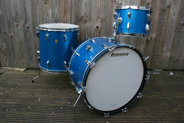 Ludwig 'Jul25 1969' Super Classic Outfit in Blue Sparkle