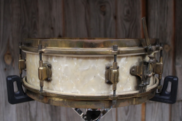 Jedsen White Marine and Gold Hardware Snare