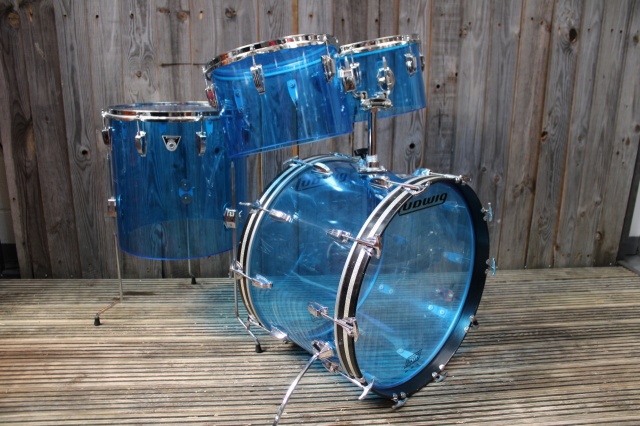 Ludwig Standard Combo II in Blue Vistalite