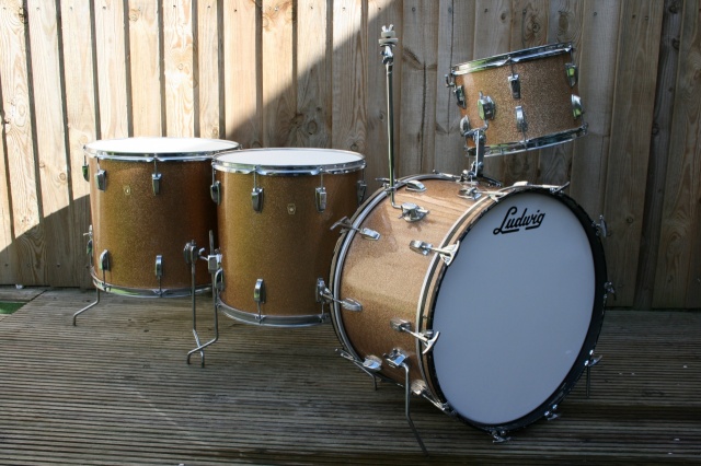 Ludwig 1965-66 Super Classic in Champagne Sparkle