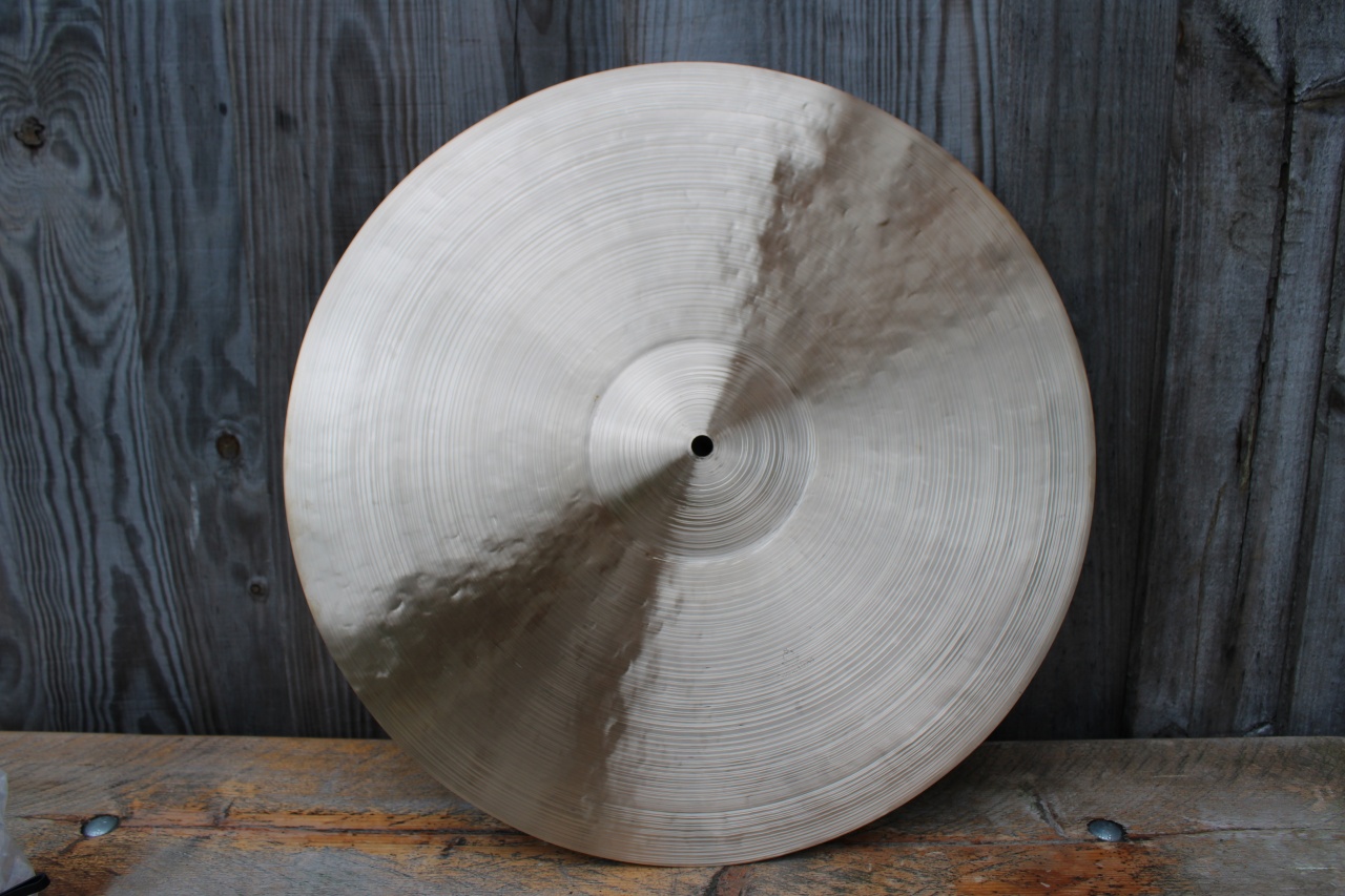 Cymbal and Gong 'American Artist' 20" 1798g rustydrums.co.uk