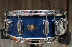 Slingerland 60's Artist Model 10 Lug Solid Shell in Blue Sparkle