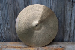 Cymbal and Gong 'Holy Grail' 18'' 1414g