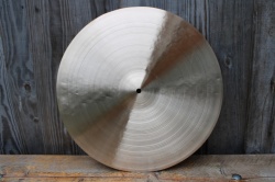 Cymbal and Gong 'American Artist' 18'' 1407g