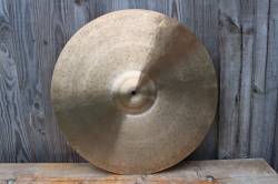 Cymbal and Gong 'Holy Grail' 22'' A 2307g