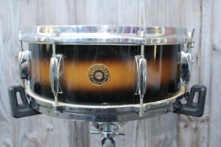Gretsch 60's 4102 Renown Model in Black Gold Duco