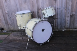 Slingerland mid 60's Deluxe Outfit in White Marine Pearl