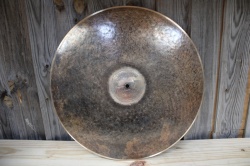 Cymbal and Gong 'Midnight Lamp' 22'' 2133g