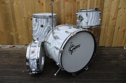 Gretsch 60's Round Badge 'Progressive Jazz' Outfit and Snare in Silver Satin Flame