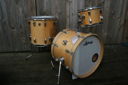 Ludwig Early '90's Monroe Badge Classic Maple DownBeat Outfit