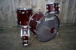 Ludwig Mid '70's Vistalite in Red