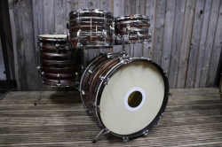 Ludwig Standard S-330 Outfit in Ruby Strata
