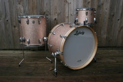 Ludwig 2006 Classic Maple Outfit in Champagne Sparkle