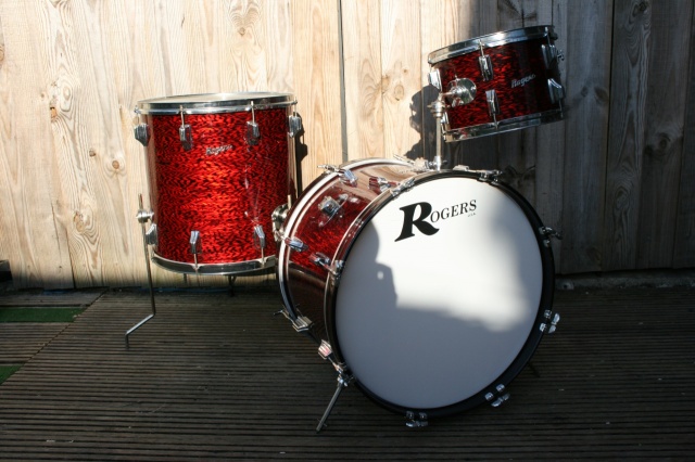 Rogers Holiday 'Buddy Rich' Headliner Outfit in Red Onyx Pearl