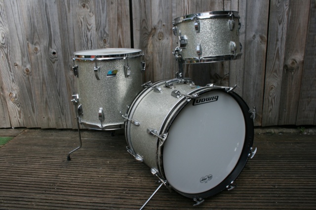 Ludwig 1976 Jazzette Outfit in Silver Sparkle
