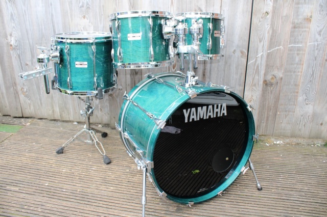 Yamaha mid 90's 9000 Series Recording Custom in Deep Aqua