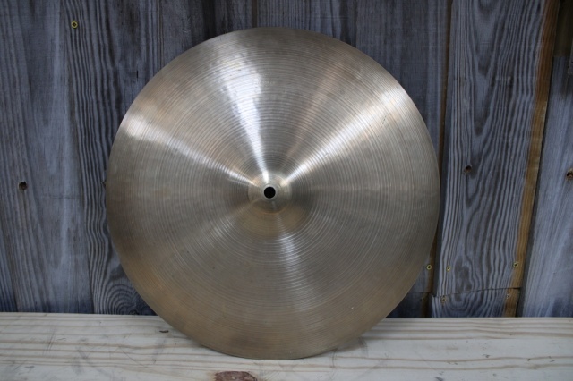 Zildjian 60's Avedis 16'' Crash 1026g