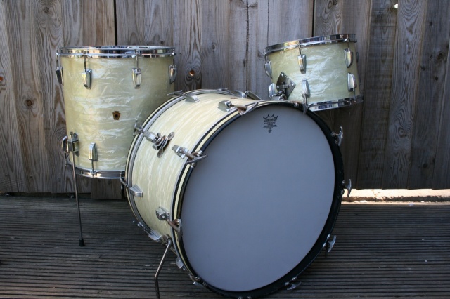 WFL 'Buddy Rich' Super Classic Outfit in White Marine Pearl