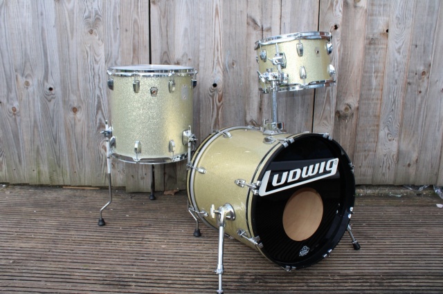 Ludwig 'Jan 2002 Classic Maple Jazzette in Silver Sparkle