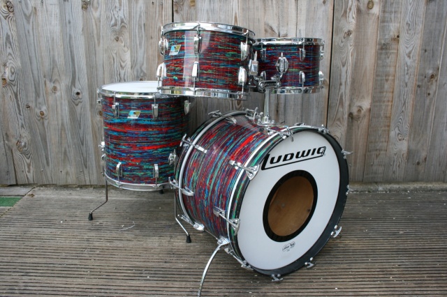 Ludwig 'Oct 1970' Big Beat Outfit in Psychedelic Red