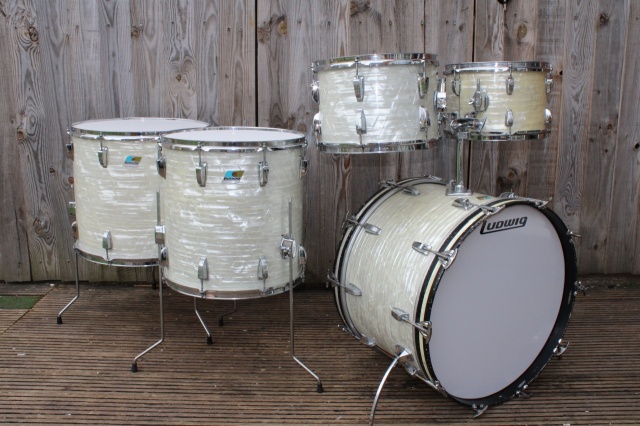 Ludwig Mid 70s Big Beat Outfit in White Marine Pearl