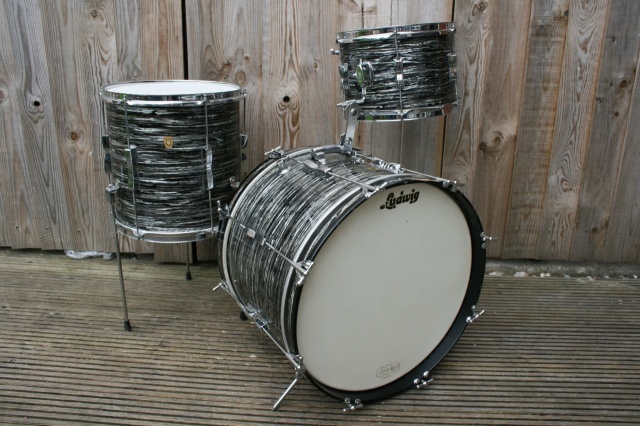 Ludwig 1966 'Clubdate' Outfit in Oyster Black Pearl