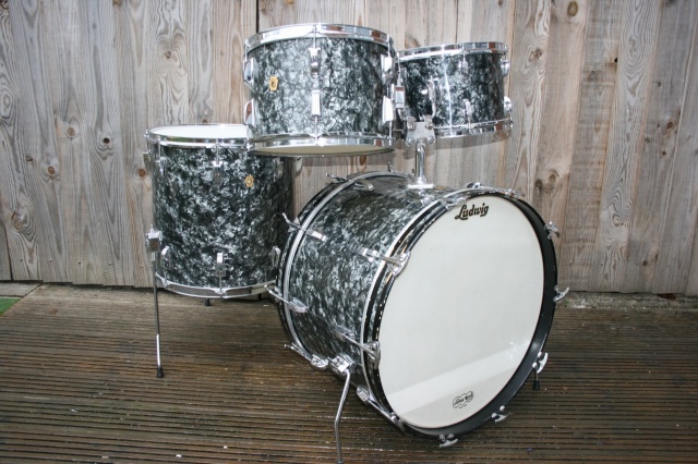 Ludwig 'Nov 1966' Hollywood Outfit in Black Diamond Pearl