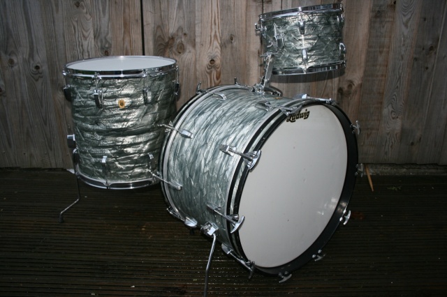 Ludwig 'April 1967' Keystone Super Classic Outfit in Sky Blue Pearl
