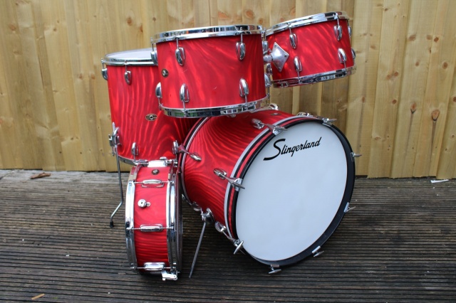 Slingerland 60's 'Modern Solo' Outfit 2R in Red Satin Flame Pearl