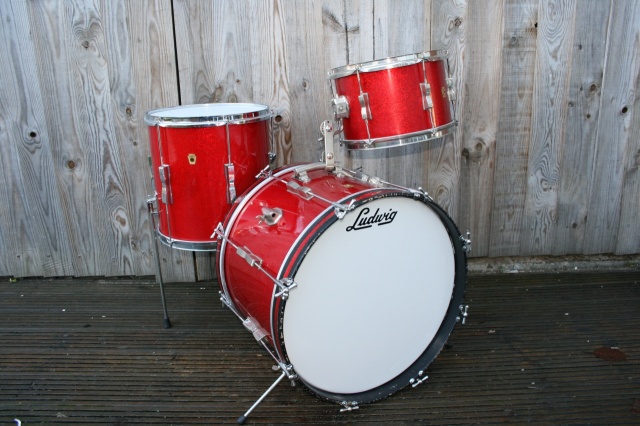 Ludwig60's Clubdate Outfit in Red Sparkle