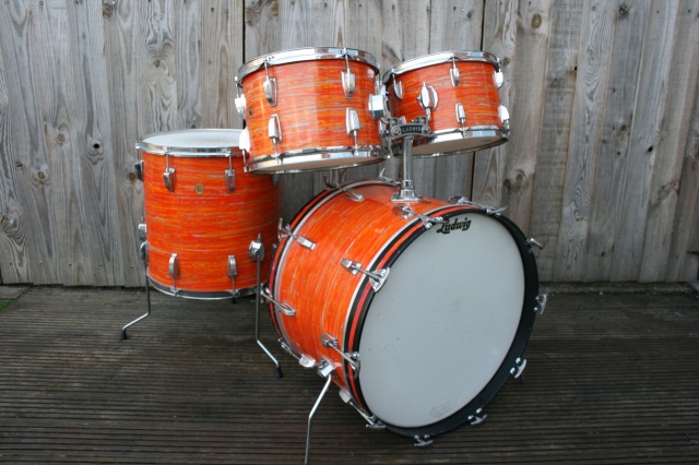 Ludwig 'Dec 11 1967' Hollywood Outfit in Mod Orange