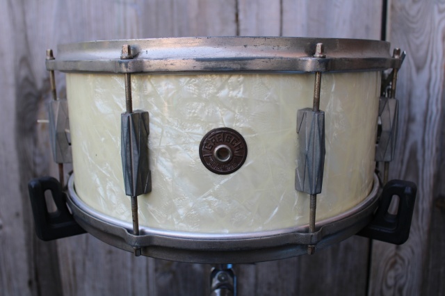 Gretsch late 40's Round Badge 'Super Structure' in White Marine Pearl