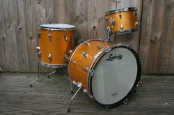 Ludwig 1966 Down Beat Outfit in Gold Sparkle