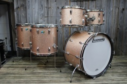 Ludwig 1976 Pro Beat Outfit and Hardware in Champagne Sparkle
